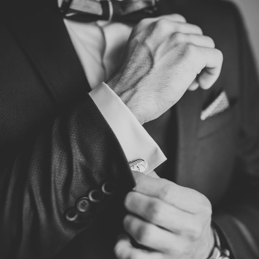 A Guide to the James Bond Look