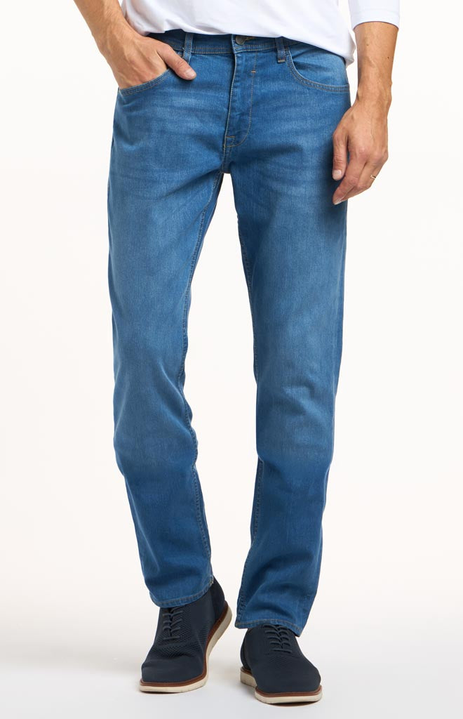 Middle Blue