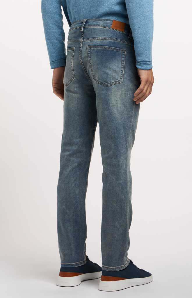 Medium Wash